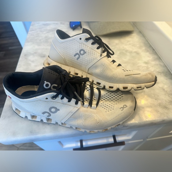 On Running Shoes - Onclouds size 7…used but still in good shape